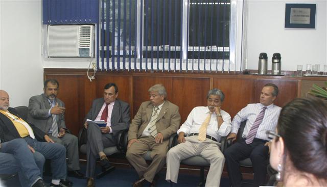 Secretária de Assuntos Jurídicos ouve vereadores